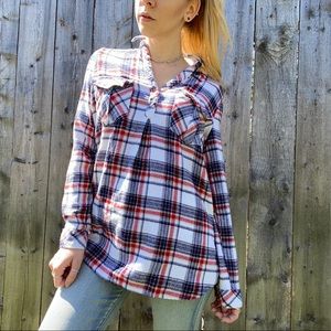 Forever 21 White Plaid Quarter Button Down Flannel